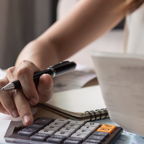 Budgeting for retirement: 5 things to consider Illustratior